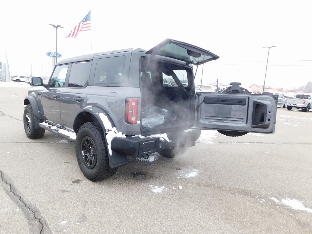 Used 2023 Ford Bronco Wildtrak image 23