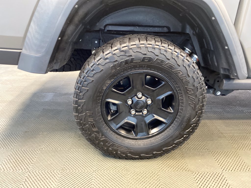 Certified 2023 Jeep Gladiator Mojave w/ Cold Weather Group AWD/4WD image 27