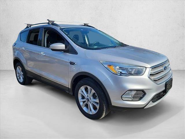 Used 2018 Ford Escape SE image 3