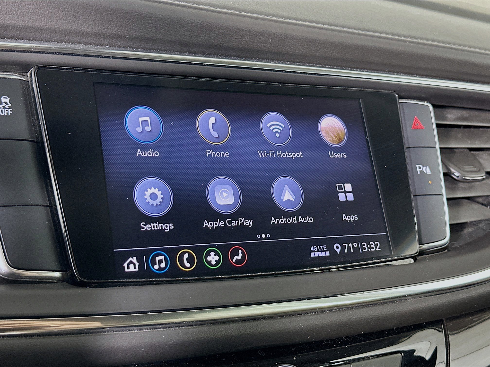 Used 2020 Buick Enclave Essence w/ LPO, Luxury Package FWD image 21