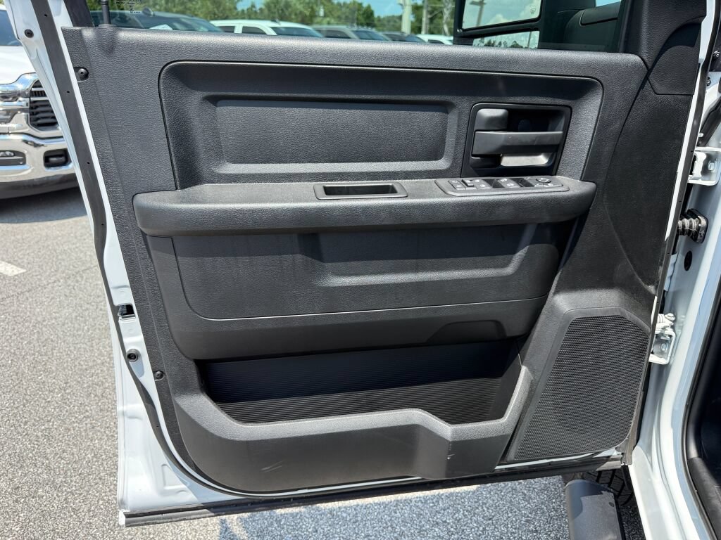 New 2026 RAM 3500 Tradesman AWD/4WD image 18