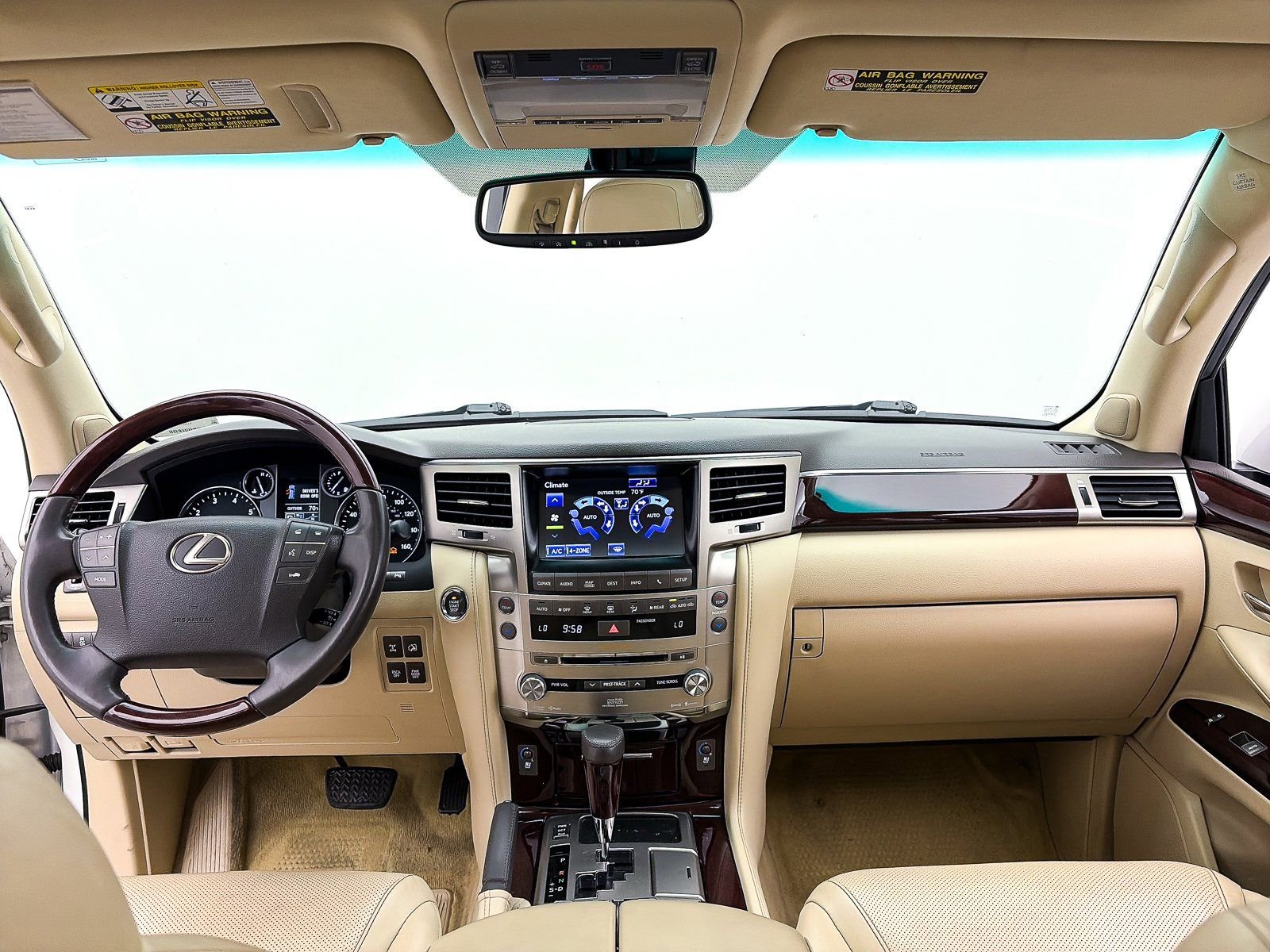 Used 2013 Lexus LX 570 4WD w/ Luxury Pkg w/Pre-crash image 28