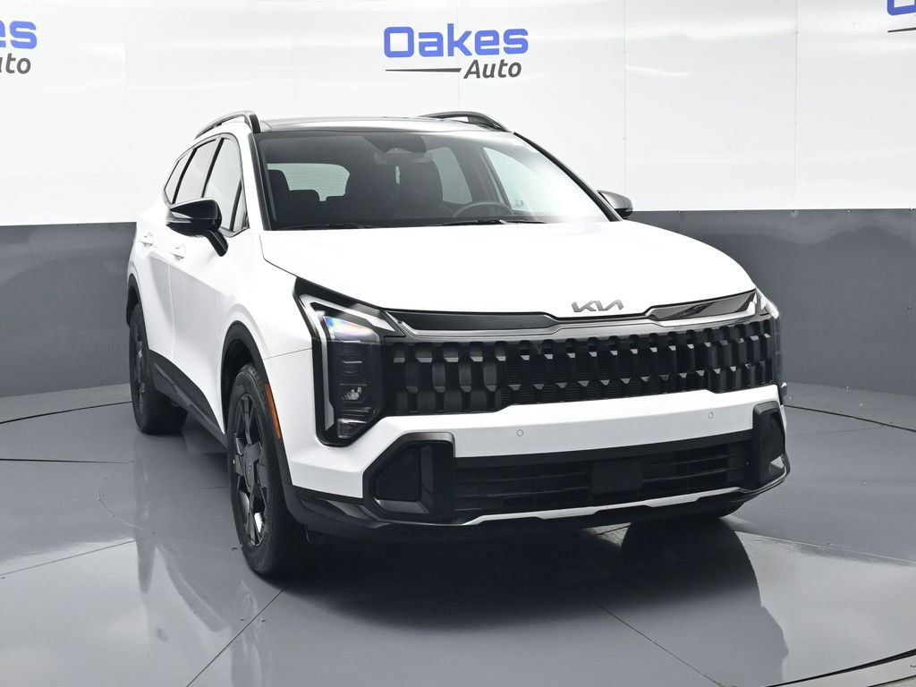 Certified 2026 Kia Sportage X-Line w/ X-Line Premium Package AWD/4WD image 3