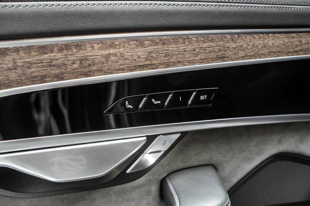 Used 2021 Audi A8 L 4.0T w/ Luxury Package image 40