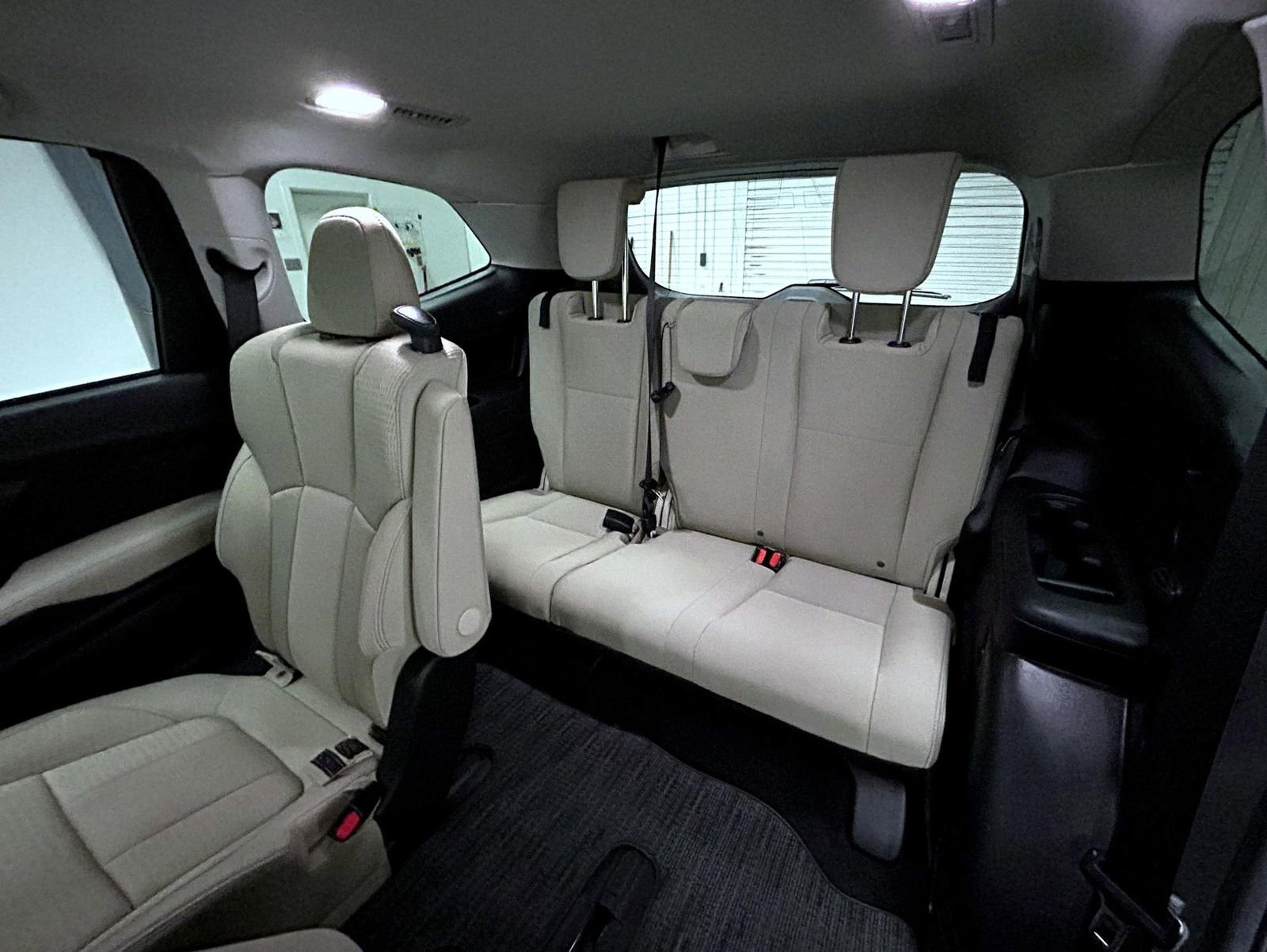 Used 2025 Subaru Ascent Premium AWD/4WD image 19