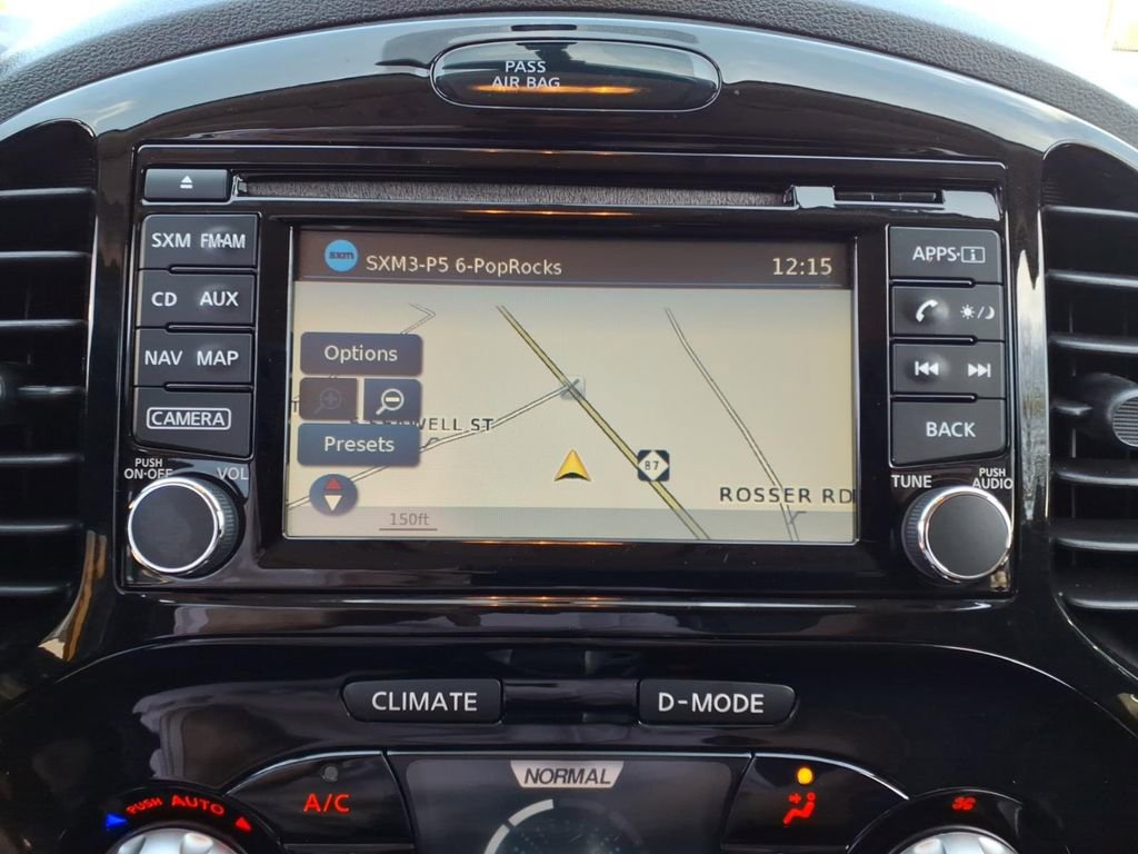 Used 2016 Nissan Juke SL image 11