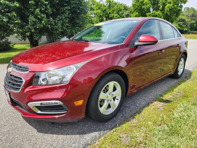 Used 2016 Chevrolet Cruze LT FWD image 2