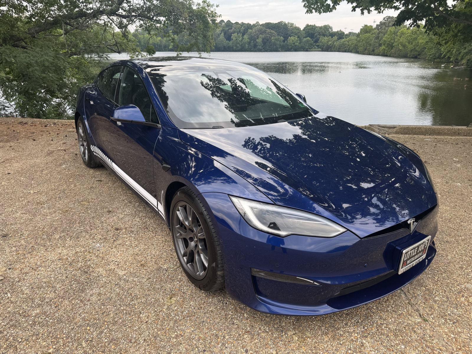 Used 2022 Tesla Model S Plaid AWD/4WD image 2