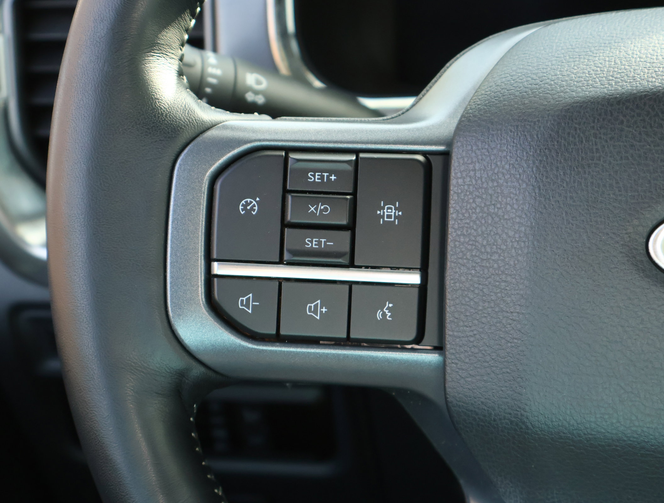 Used 2022 Ford F150 Lariat w/ Trailer Tow Package AWD/4WD image 14