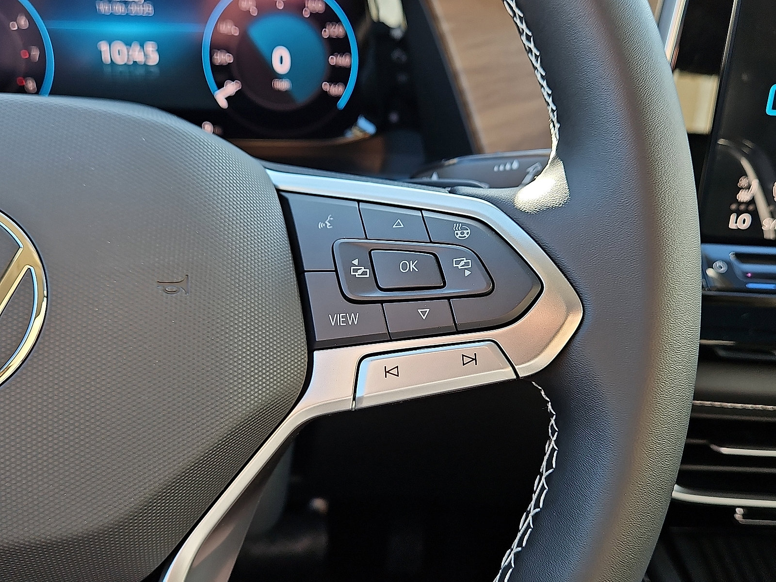 New 2026 Volkswagen Atlas SE image 19