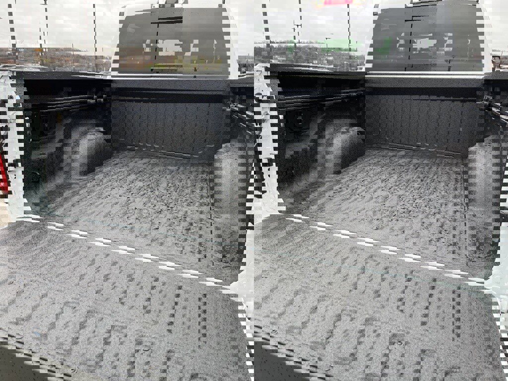 New 2026 RAM 1500 Express image 19