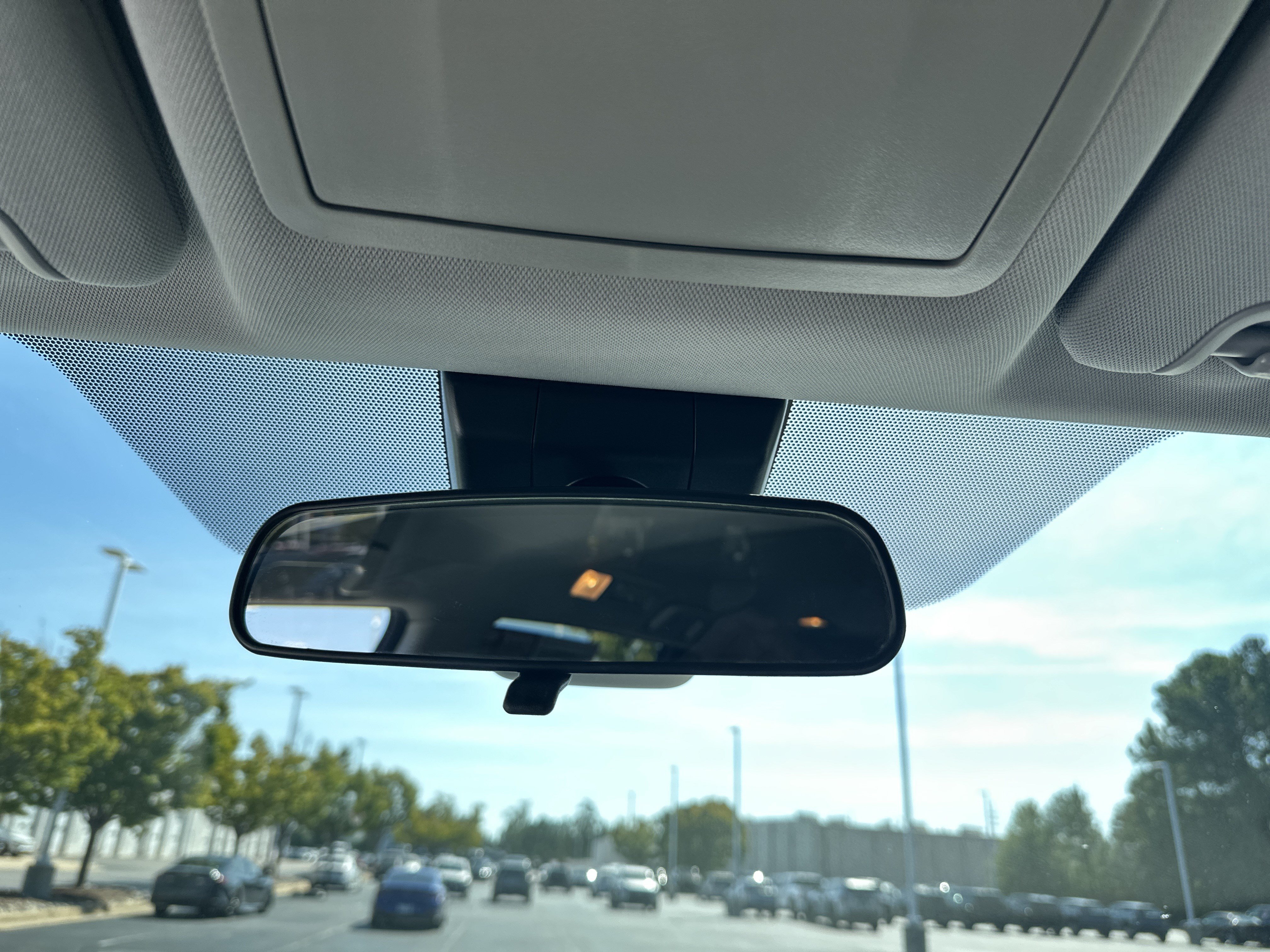 Used 2017 Toyota Highlander LE FWD image 27