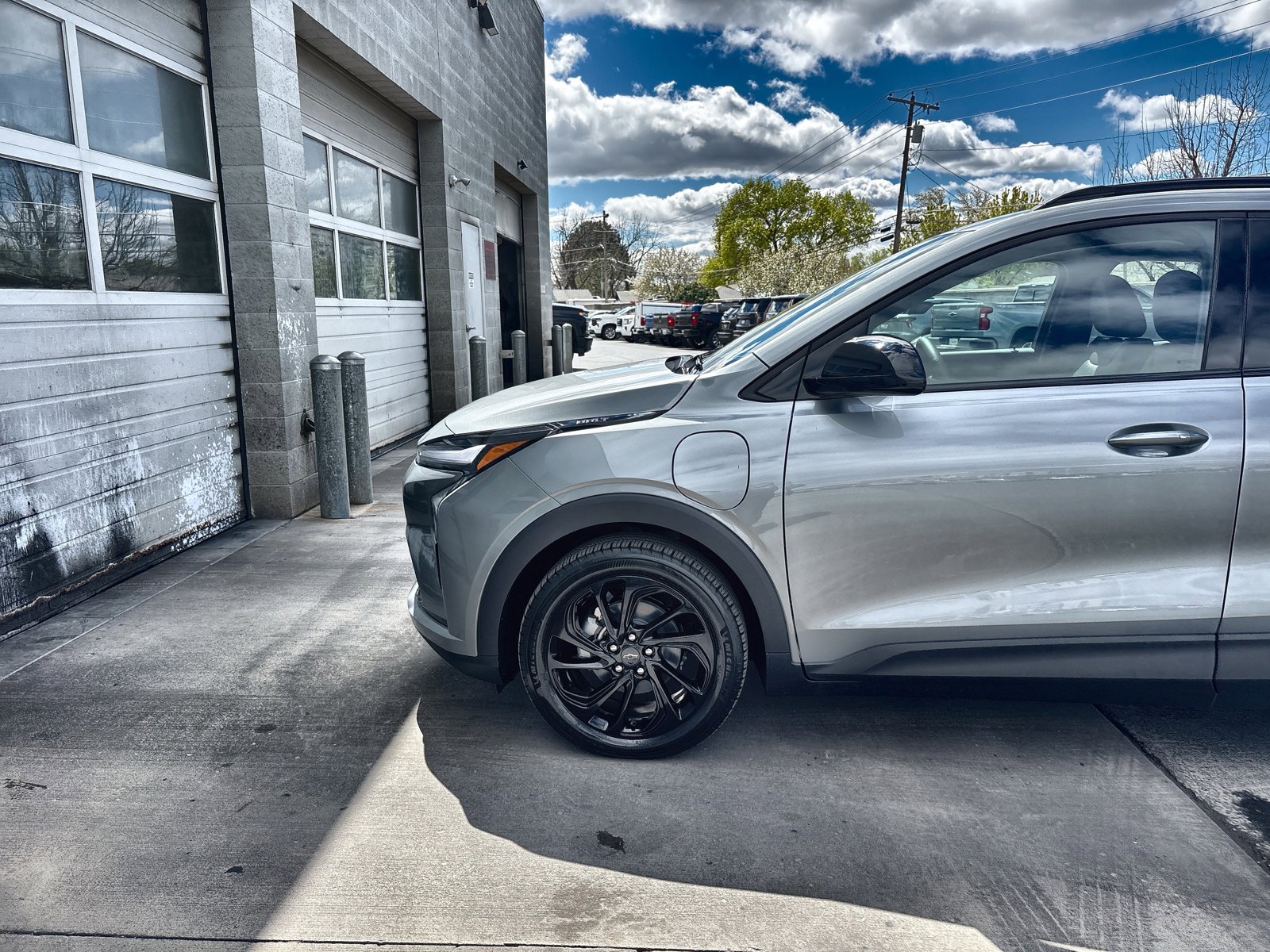New 2027 Chevrolet Bolt RS FWD image 17