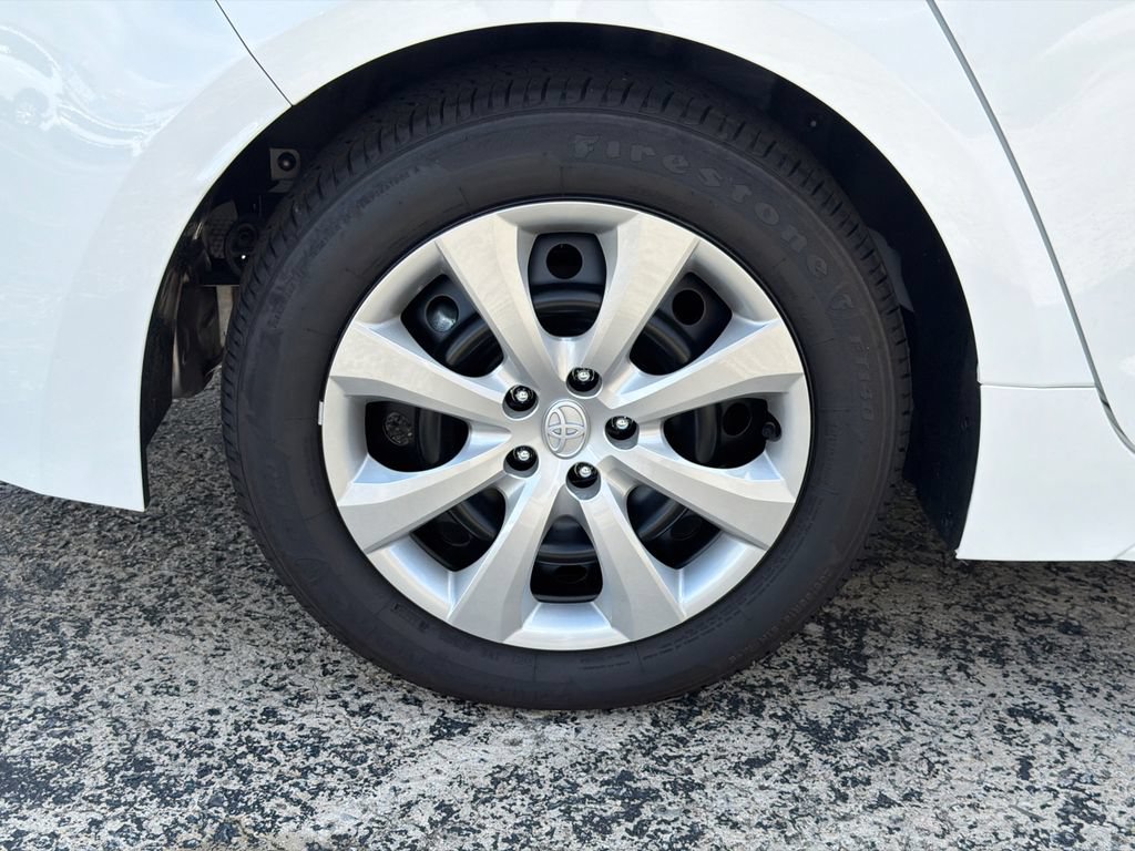 Used 2026 Toyota Corolla LE FWD image 21