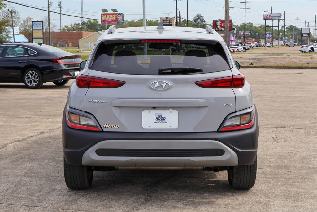 Used 2023 Hyundai Kona SEL image 18