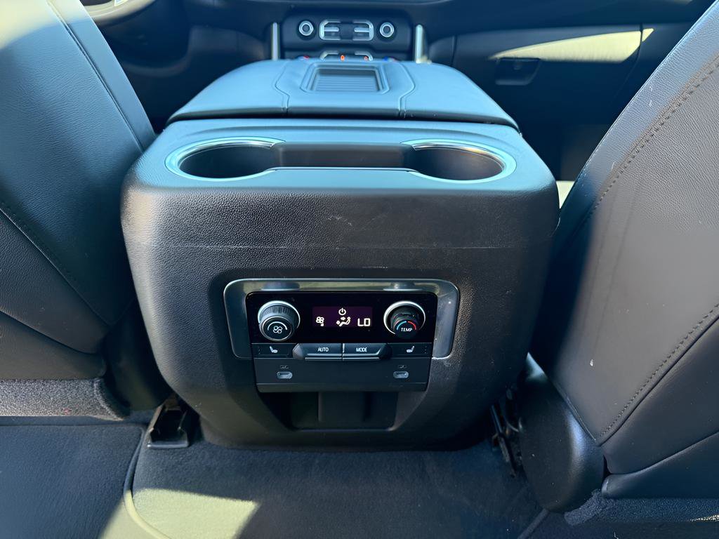 Used 2021 Chevrolet Tahoe LT w/ Luxury Package image 31