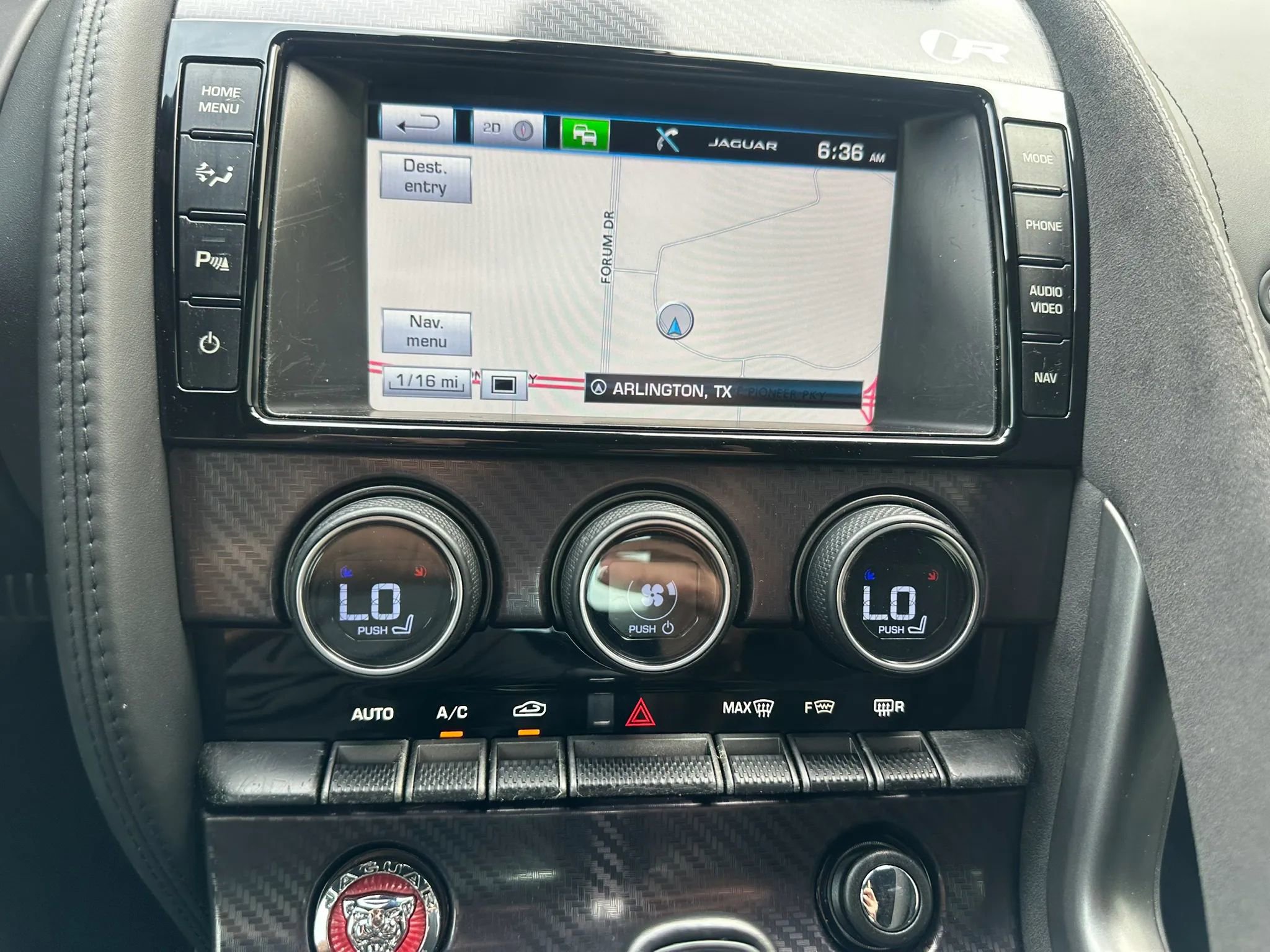 Used 2015 Jaguar F-TYPE R RWD image 35