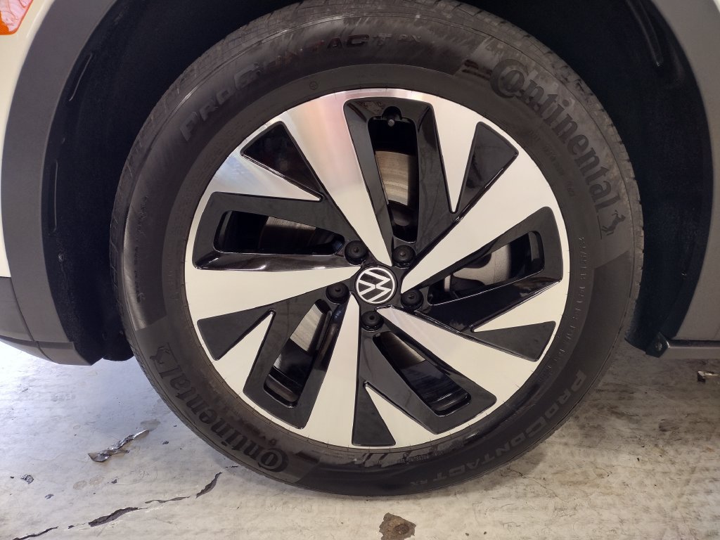 Certified 2023 Volkswagen ID.4 Pro AWD/4WD image 6