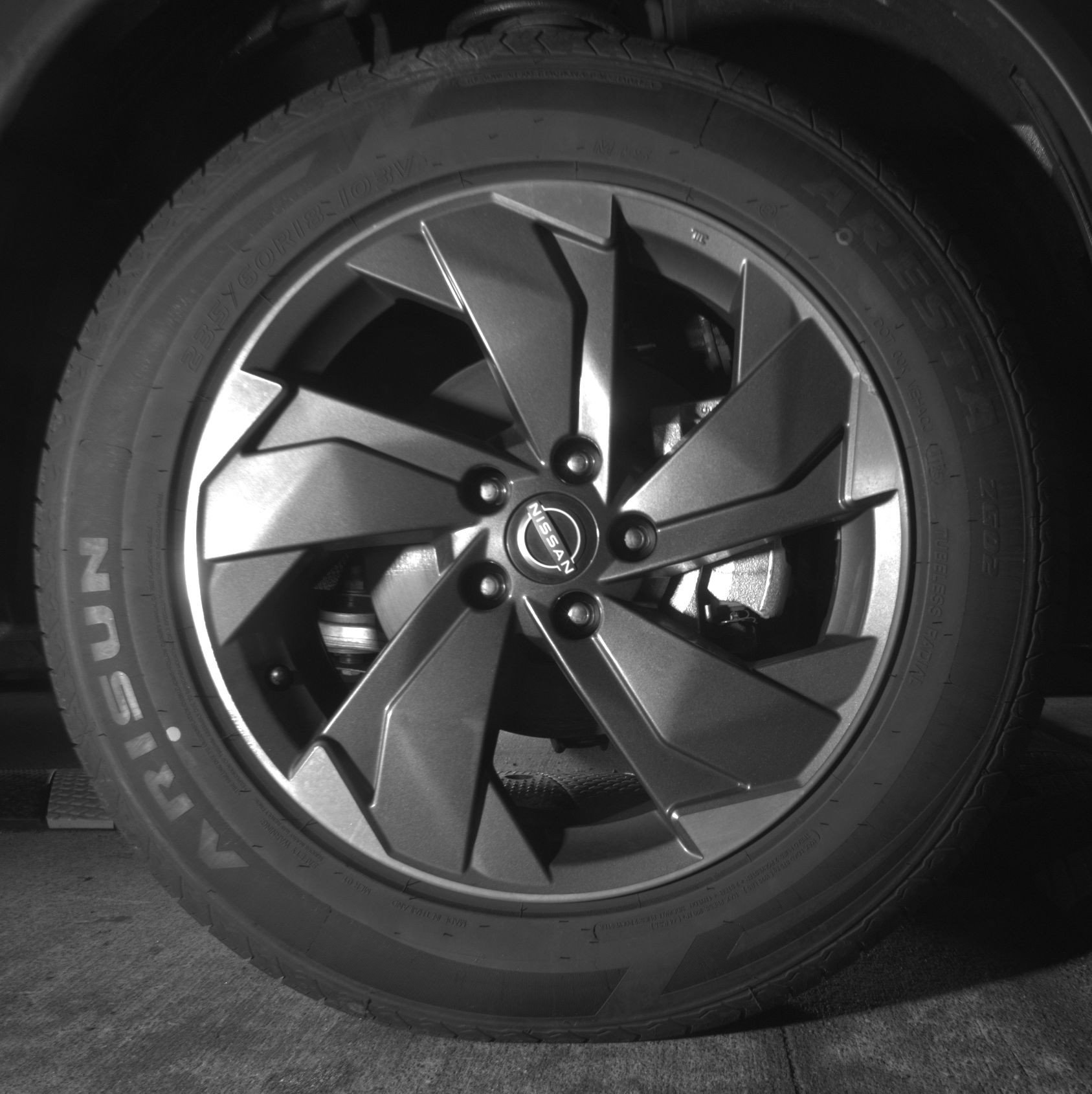 Used 2025 Nissan Rogue SV AWD/4WD image 13