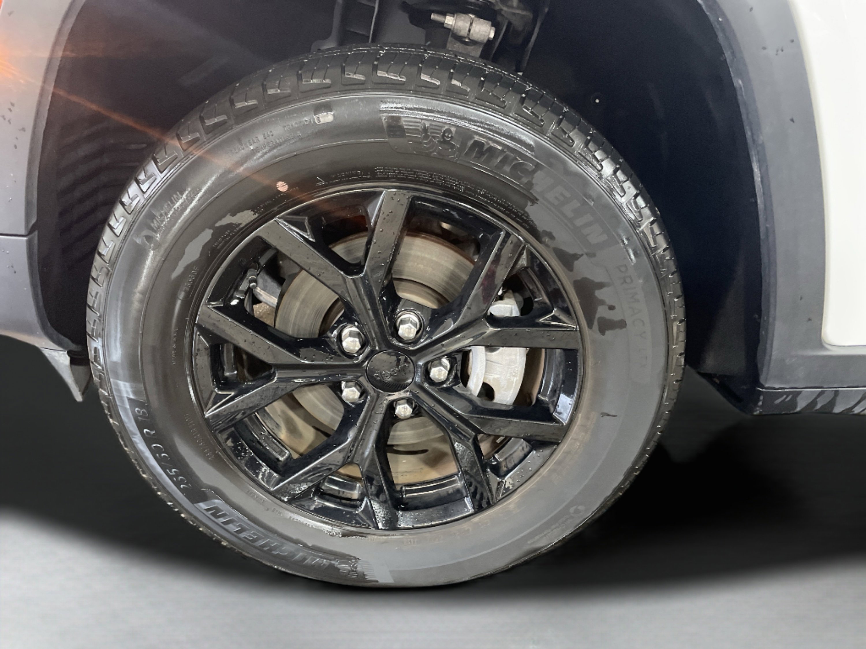 Used 2024 Jeep Grand Cherokee Altitude image 9