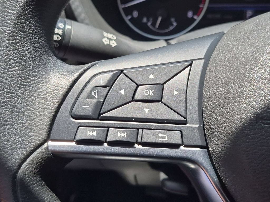 Used 2025 Nissan Sentra SV FWD image 20