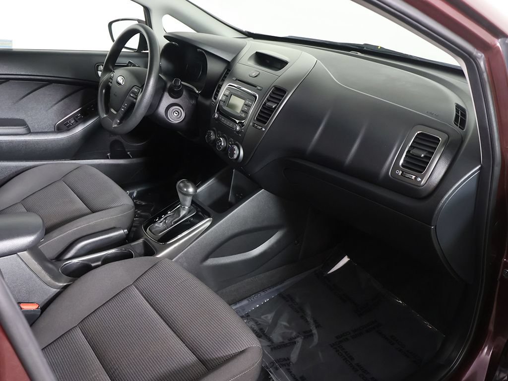 Used 2018 Kia Forte LX FWD image 19