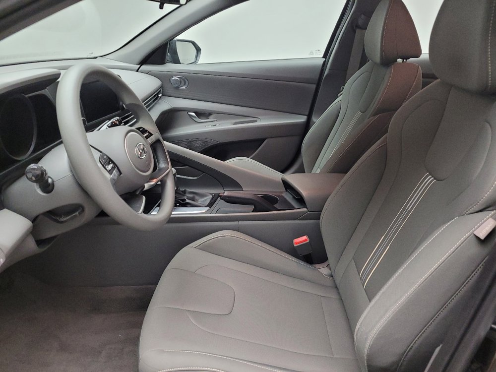 Used 2023 Hyundai Elantra SEL FWD image 17