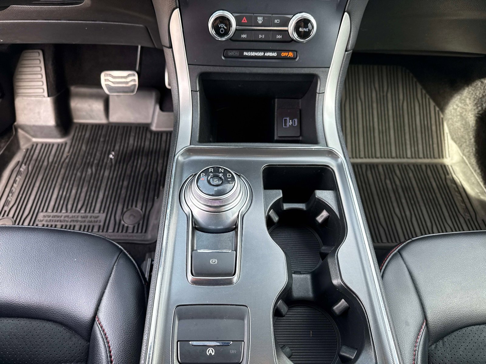 Used 2022 Ford Edge ST-Line AWD/4WD image 27