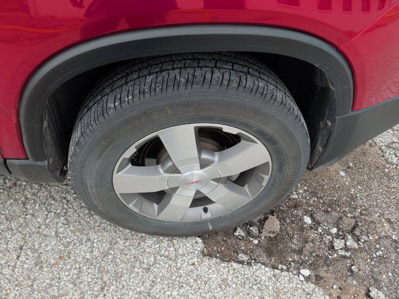 Used 2012 GMC Acadia SLT AWD/4WD image 8
