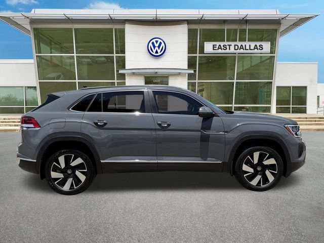 New 2026 Volkswagen Atlas Cross Sport SEL AWD/4WD image 2