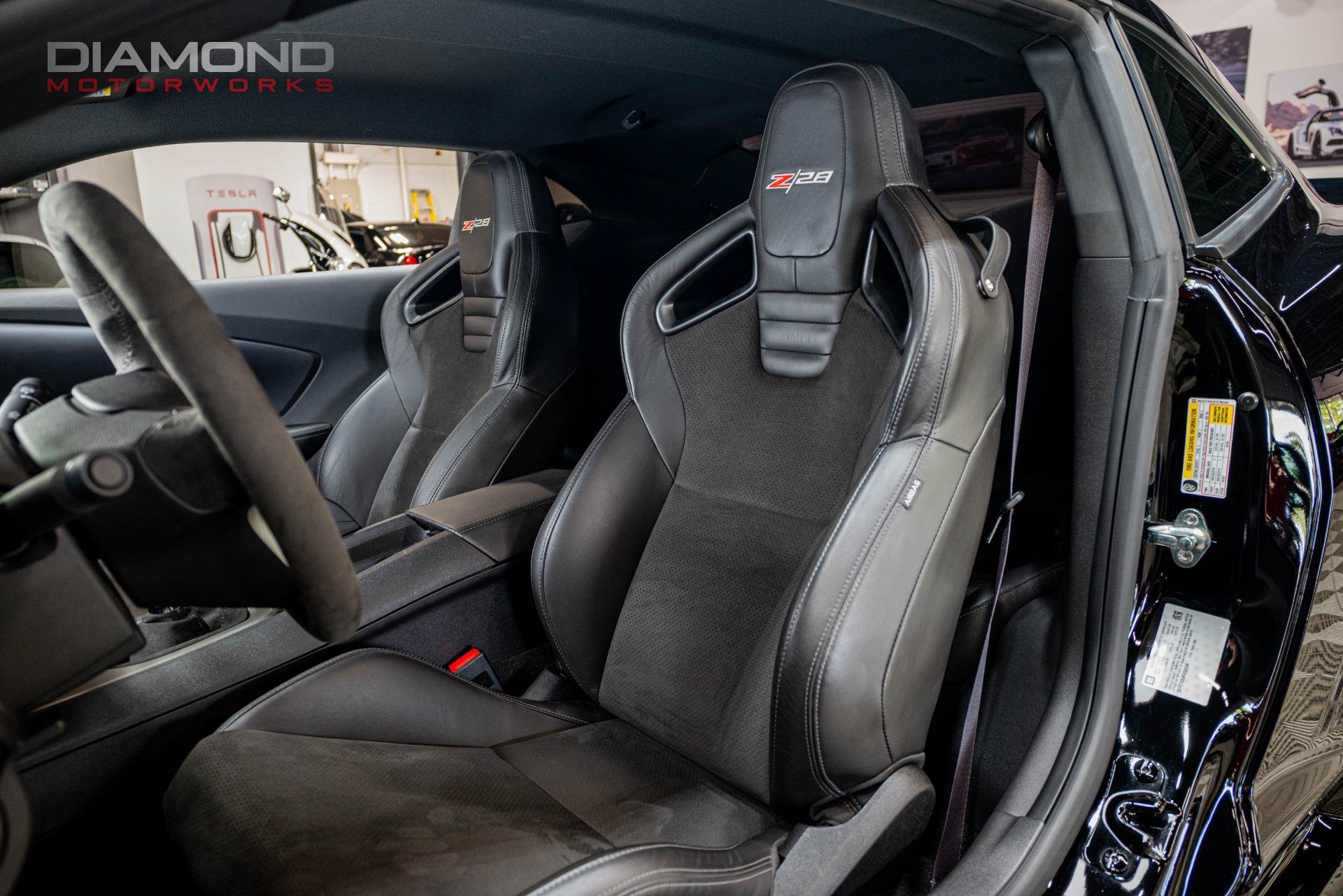 Used 2015 Chevrolet Camaro Z/28 RWD image 22