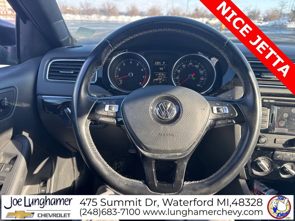 Used 2015 Volkswagen Jetta Sport image 15