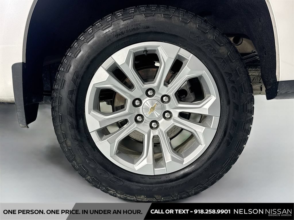 Used 2023 Chevrolet Silverado 1500 LTZ w/ Z71 Off-Road Package AWD/4WD image 31