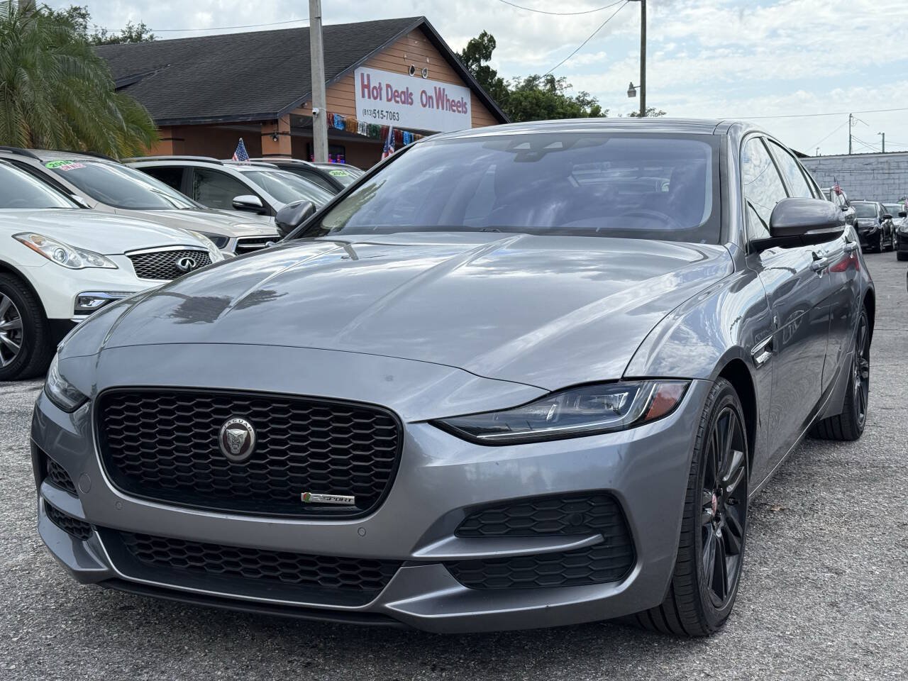 Used 2020 Jaguar XE S RWD image 3