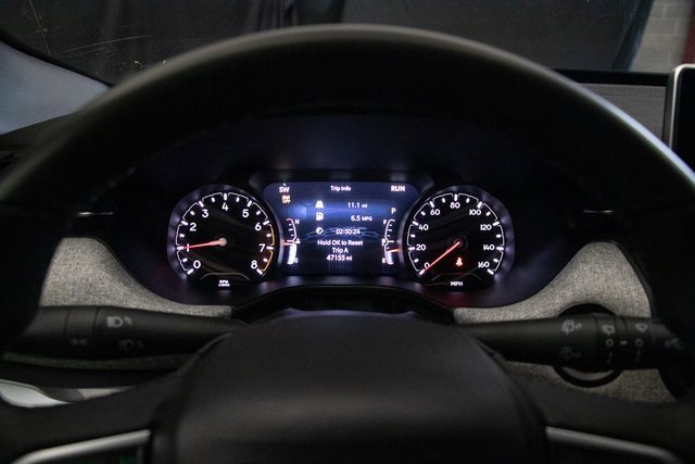 Used 2024 Jeep Compass Latitude image 28