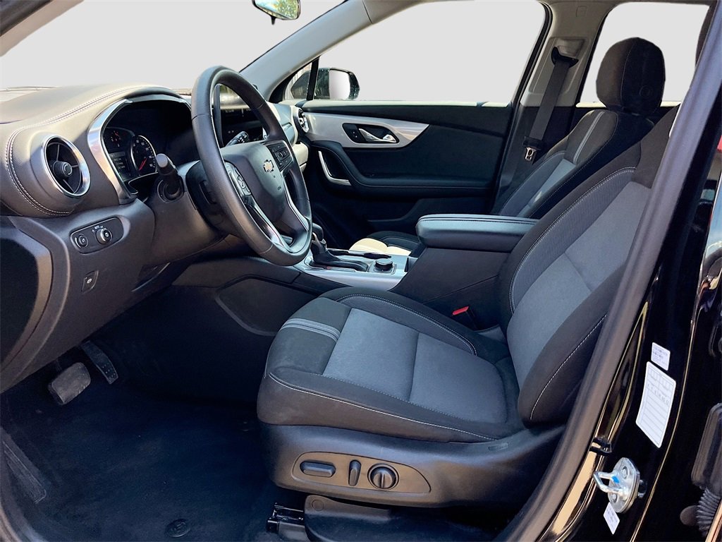 Used 2025 Chevrolet Blazer LT image 20