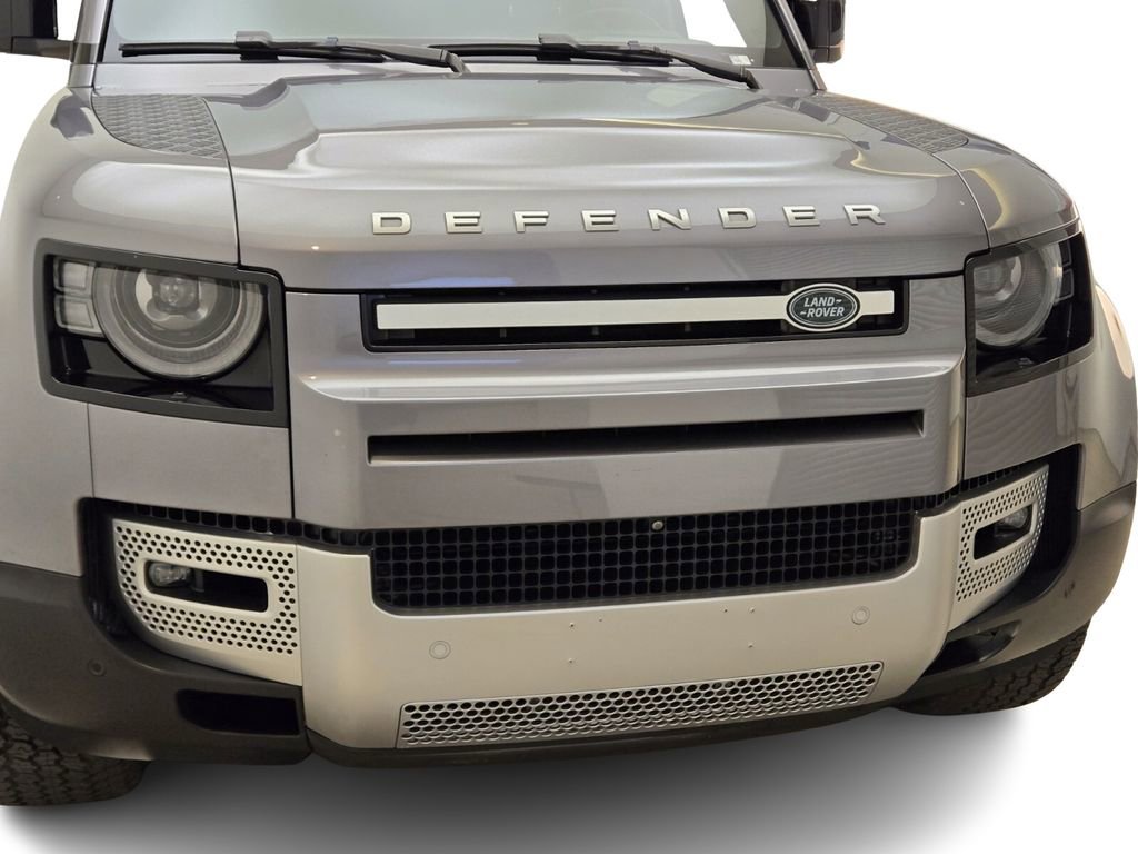 Used 2020 Land Rover Defender 110 First Edition AWD/4WD image 4