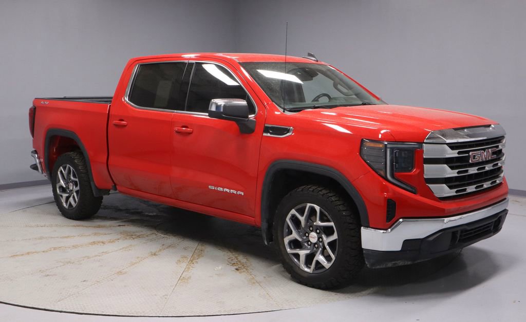 Used 2023 GMC Sierra 1500 SLE AWD/4WD image 1