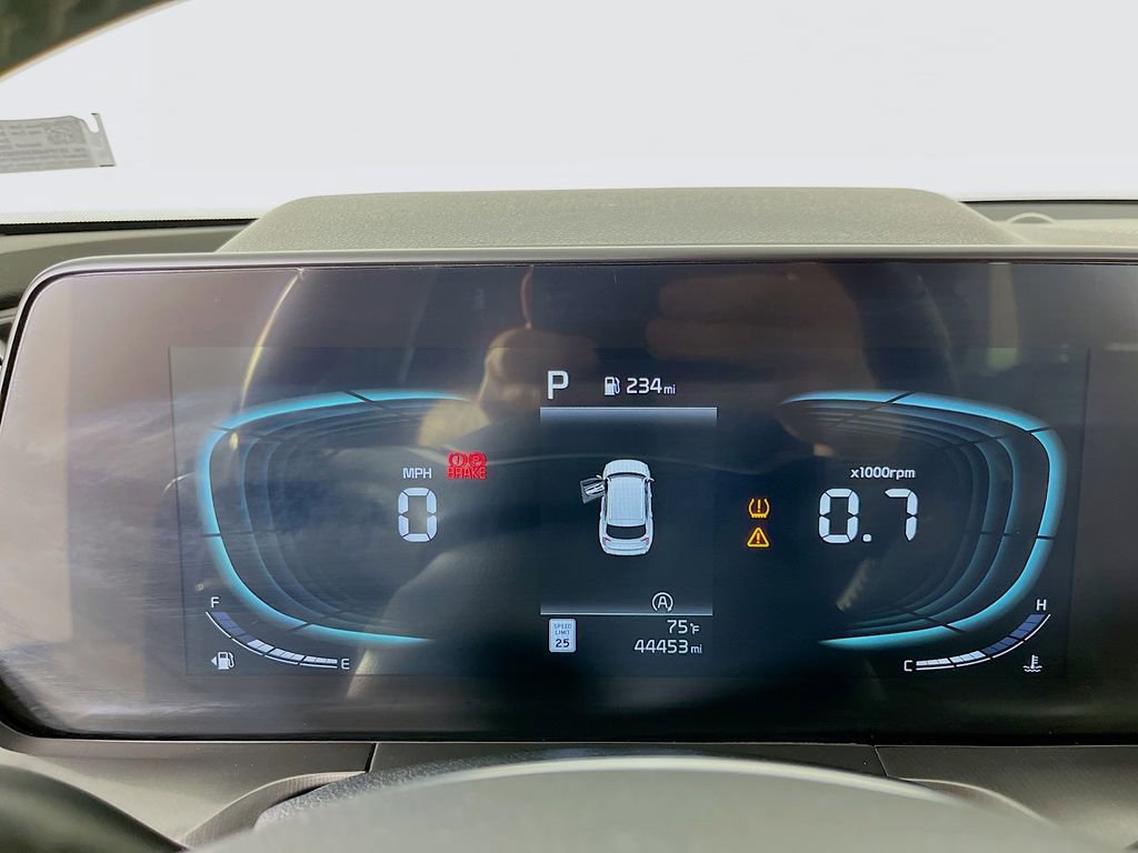 Used 2025 Kia Telluride S FWD image 19