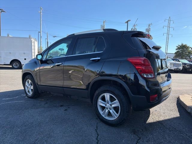 Used 2019 Chevrolet Trax LT w/ LT Convenience Package AWD/4WD image 3