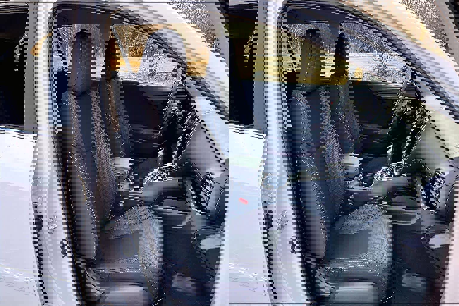 Used 2025 Subaru Outback Premium image 8