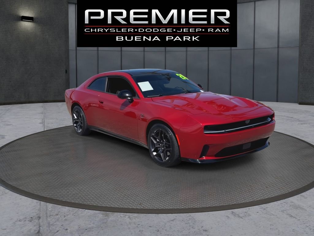 Used 2024 Dodge Charger Daytona R/T w/ Plus Group AWD/4WD image 2