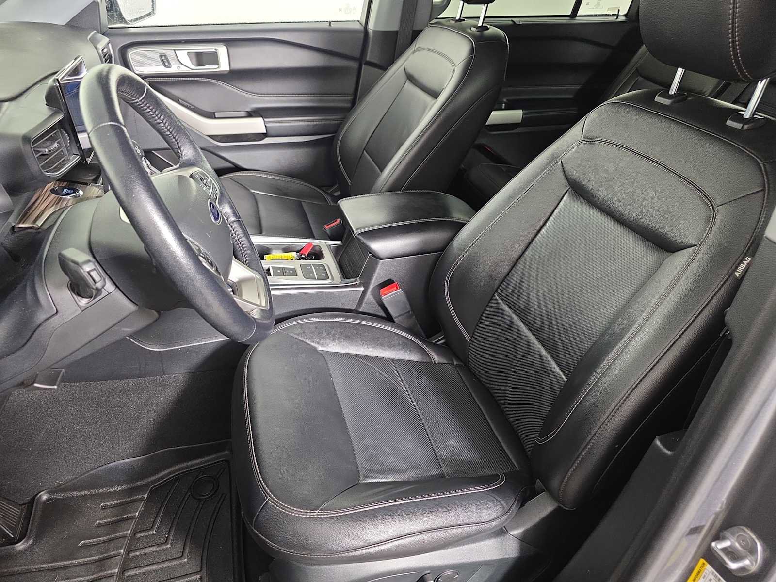 Used 2022 Ford Explorer Limited image 26