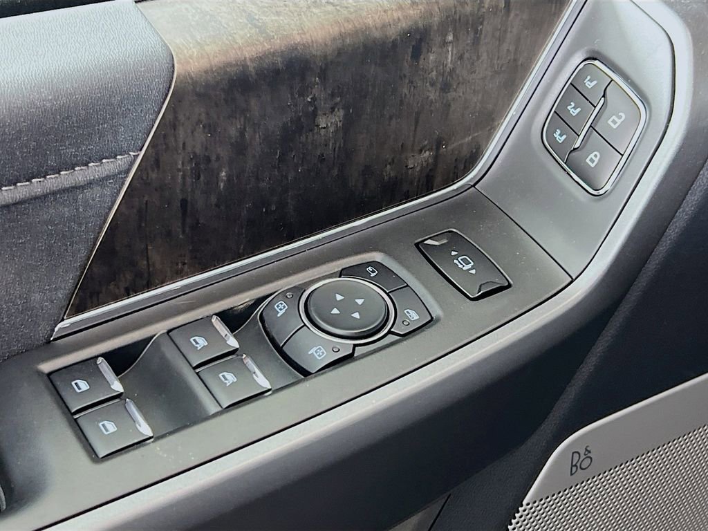 New 2026 Ford F350 Lariat w/ Black Appearance Package image 12