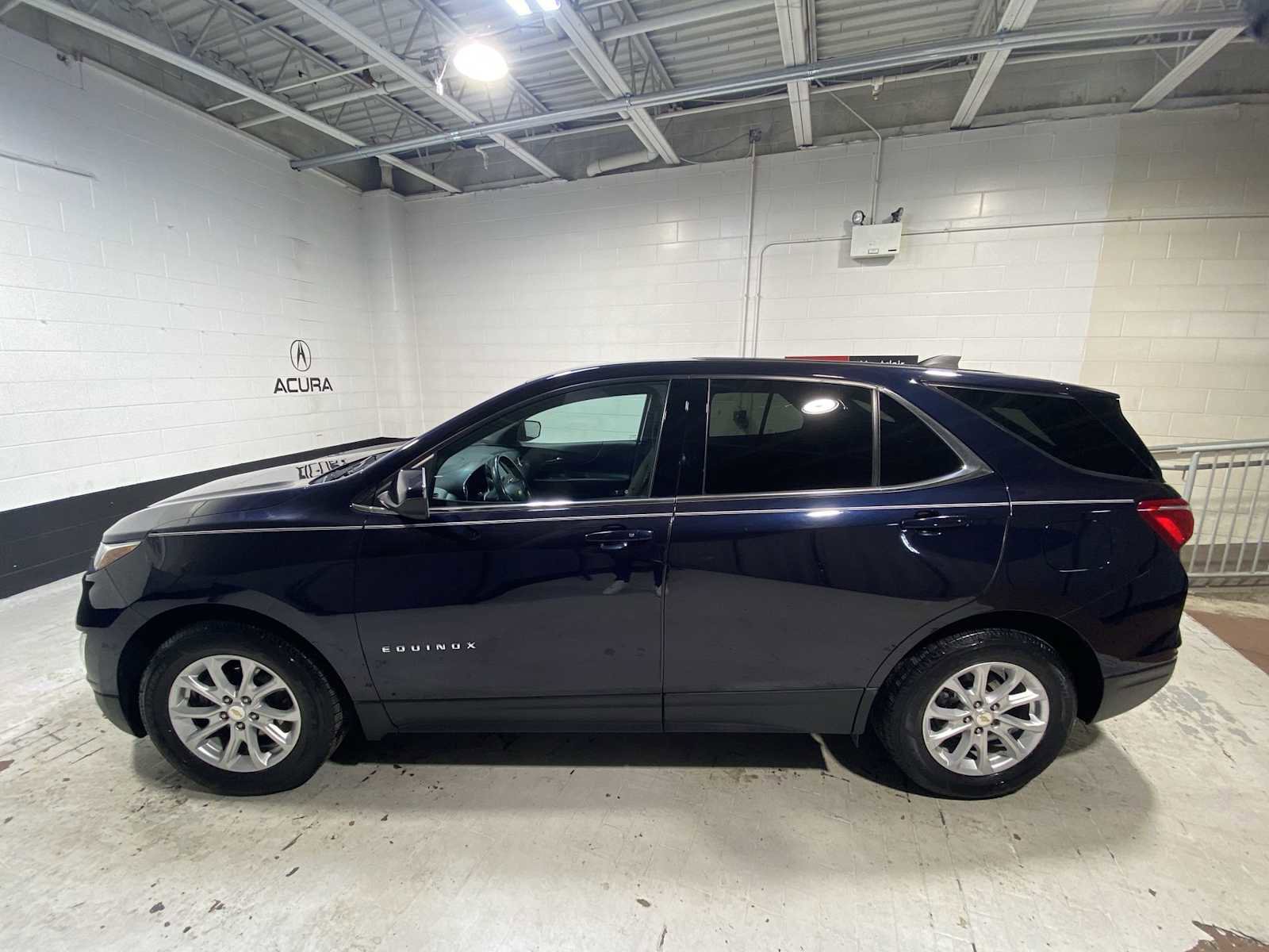 Used 2020 Chevrolet Equinox LT image 3