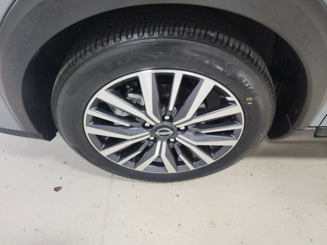 Used 2024 Nissan Kicks SR FWD image 34