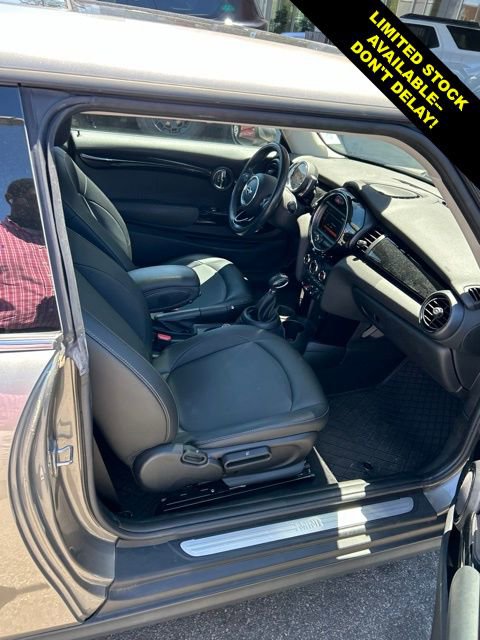 Used 2019 MINI Cooper 2-Door Hardtop FWD image 9