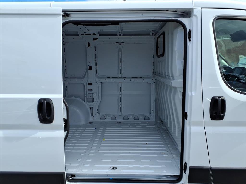New 2026 RAM ProMaster 1500 w/ Convenience Group image 12