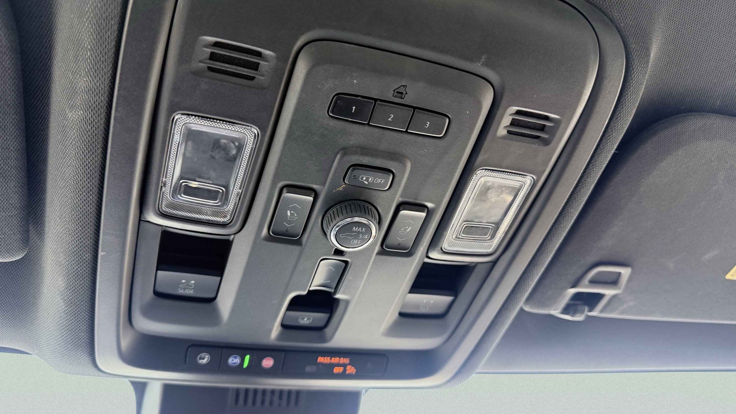 Used 2023 Chevrolet Tahoe Premier w/ Premium Package RWD image 64