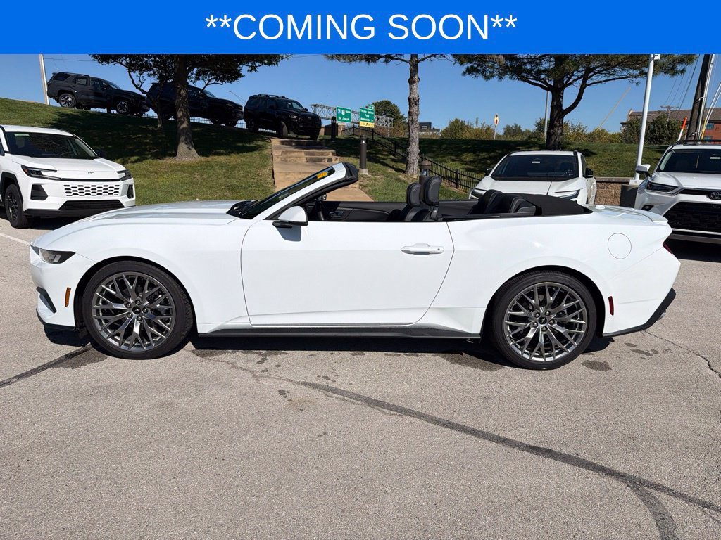 Used 2024 Ford Mustang Premium RWD image 18